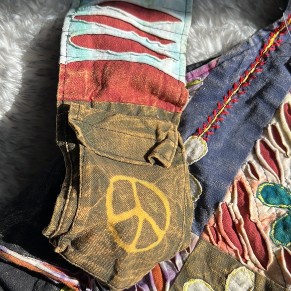 NEW with tags Handmade Bohemian Purse with cell phone pocket on shoulder strap - Picture 3 of 6